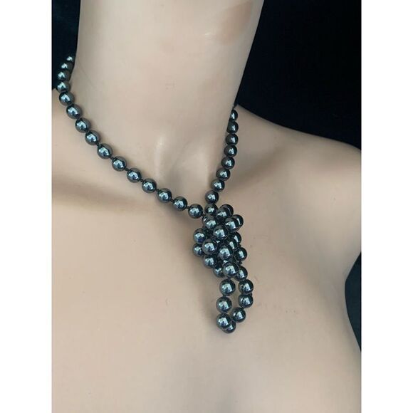 30” hand knotted 6mm hematite beaded necklace - Picture 3 of 4
